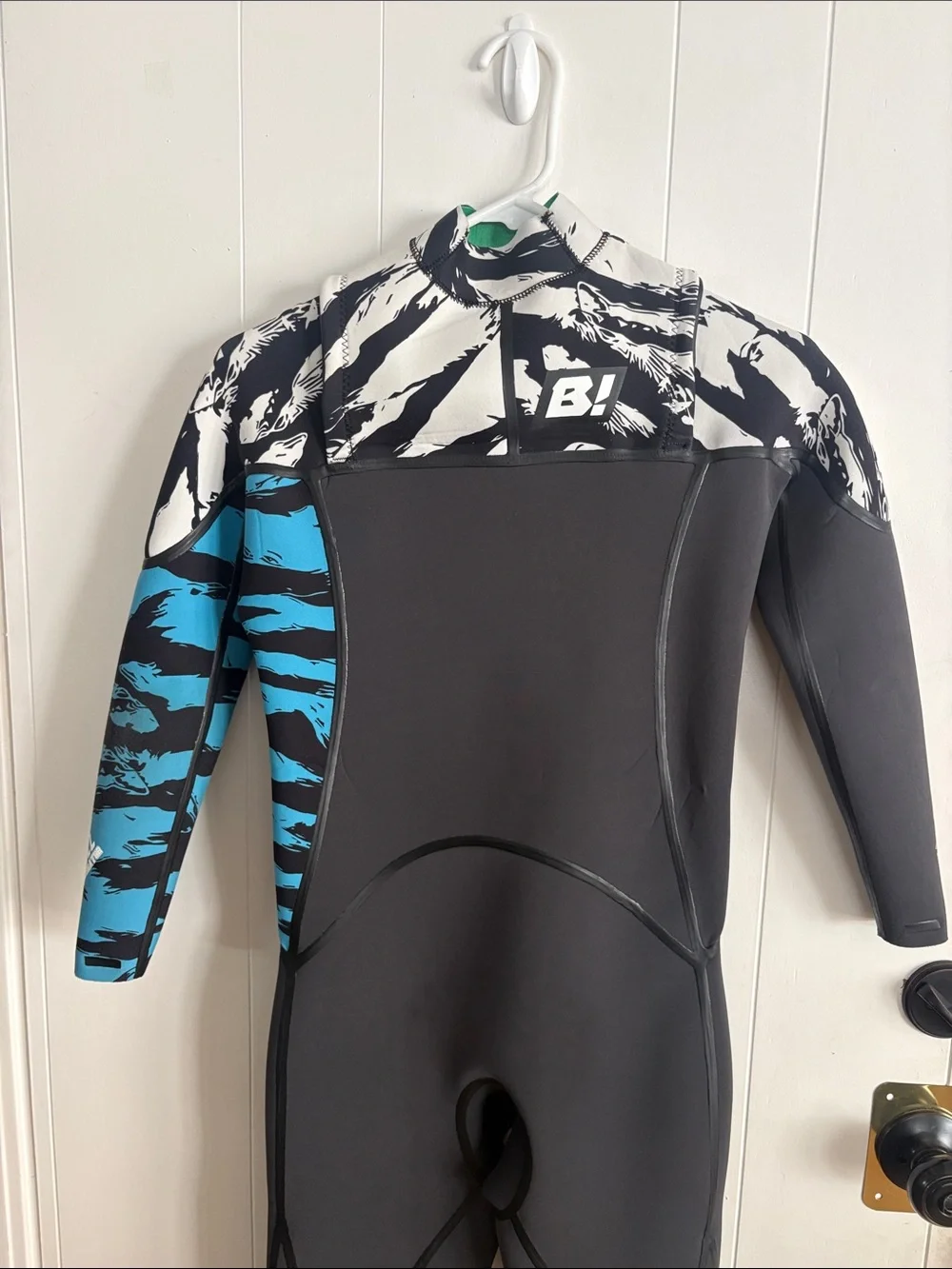 Buell accelerator 3/2 mm Full Wetsuit youth size 14